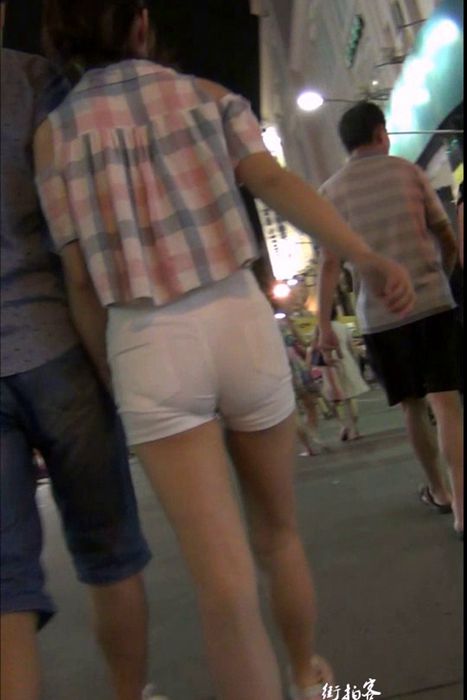 [街拍客视频]jx0046 街拍白色短裤细腿时尚美眉