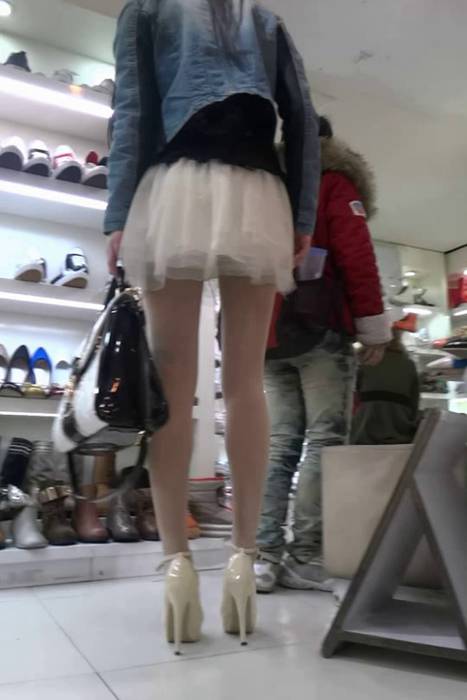 [街拍客视频]jx0139 漂亮邻家女孩商场试鞋