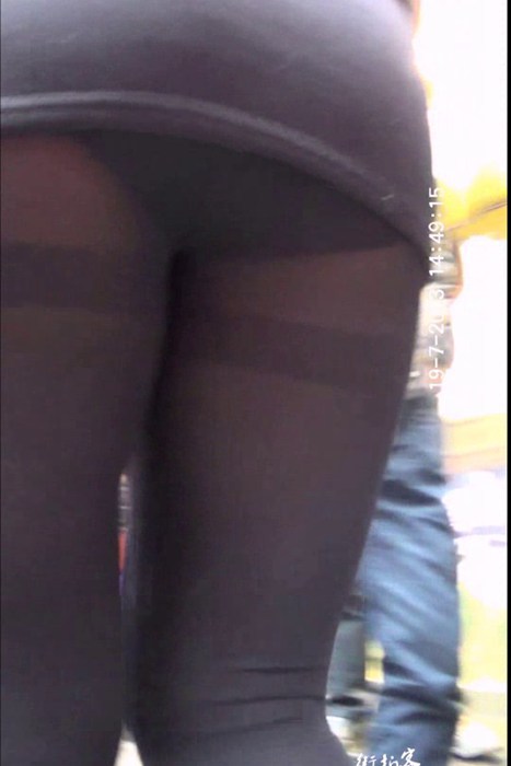 [街拍客视频]jx0148 黑色超短裙丝袜MM