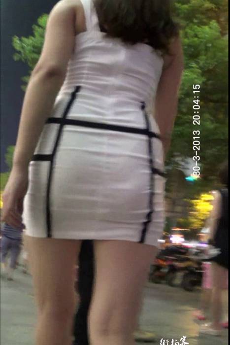 [街拍客视频]jx0350 白色包臀裙少妇蜂腰翘臀