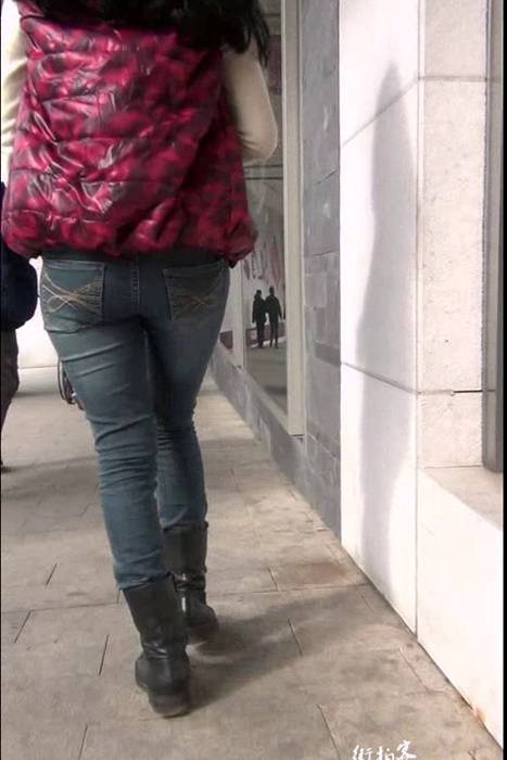 [街拍客视频]jx0514 紧身牛仔裤美女,不是经典我不发!