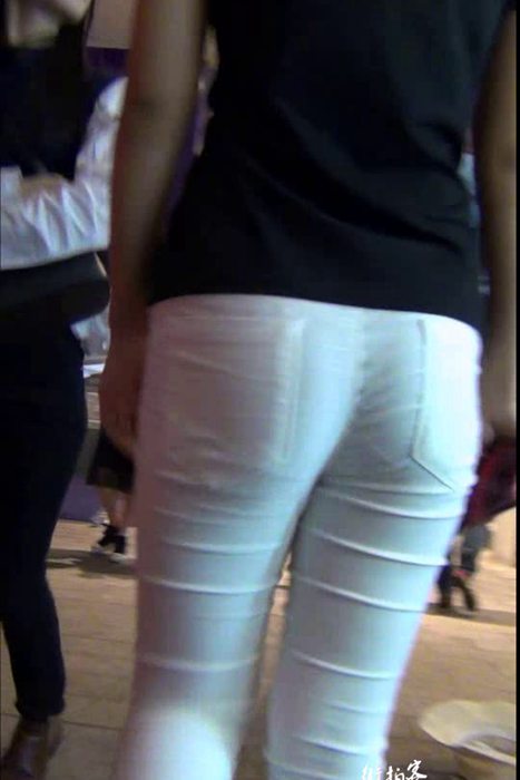 [街拍客视频]jx0576 超紧白裤美女内痕明显