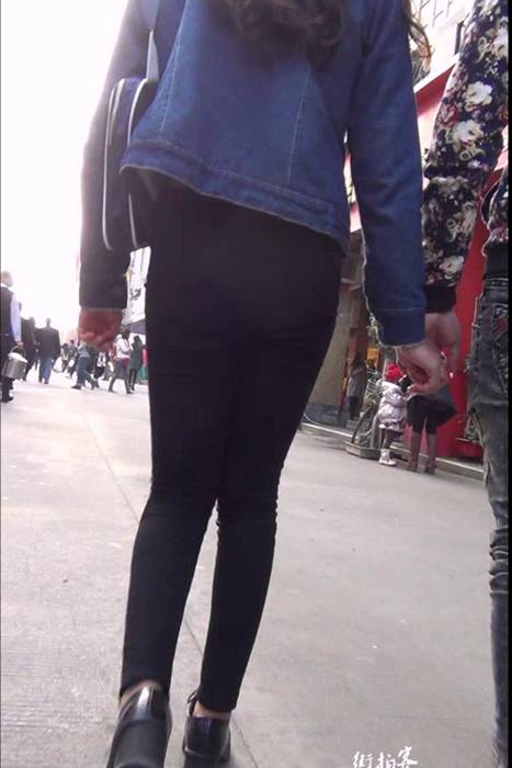 [街拍客视频]jx0640 漂亮的黑色紧身裤时尚美眉