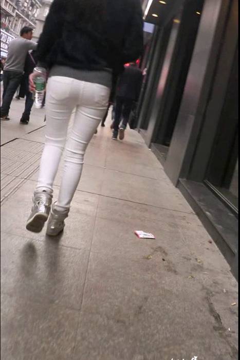 [街拍客视频]jx0719 三个各有风韵的白色紧身裤美女